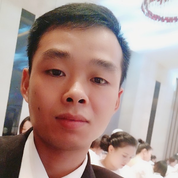 谭家二少爷的照片