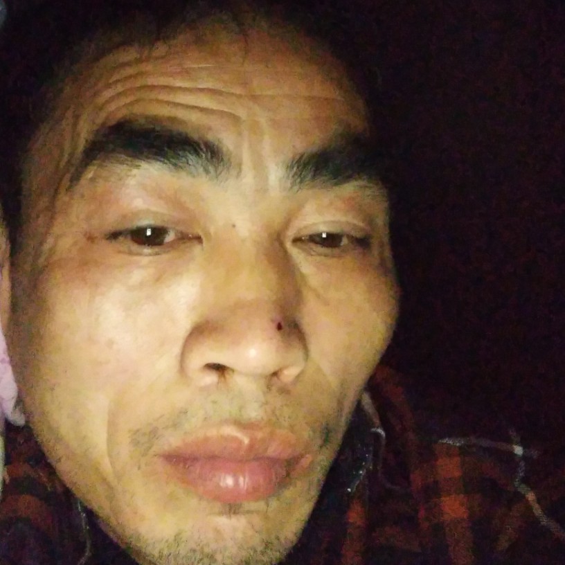 滑板深拥迷茫的照片