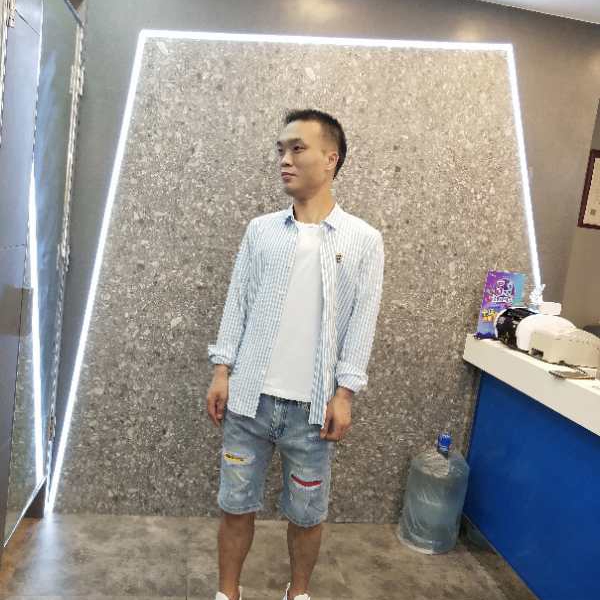 睫毛膏放弃自信的照片
