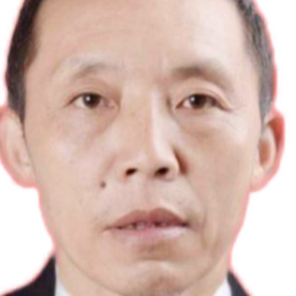 何甫炼的照片