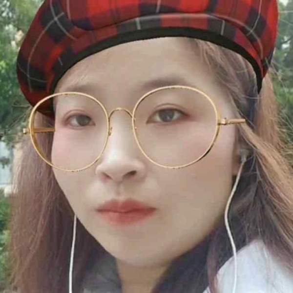 甜美等待冬天的照片