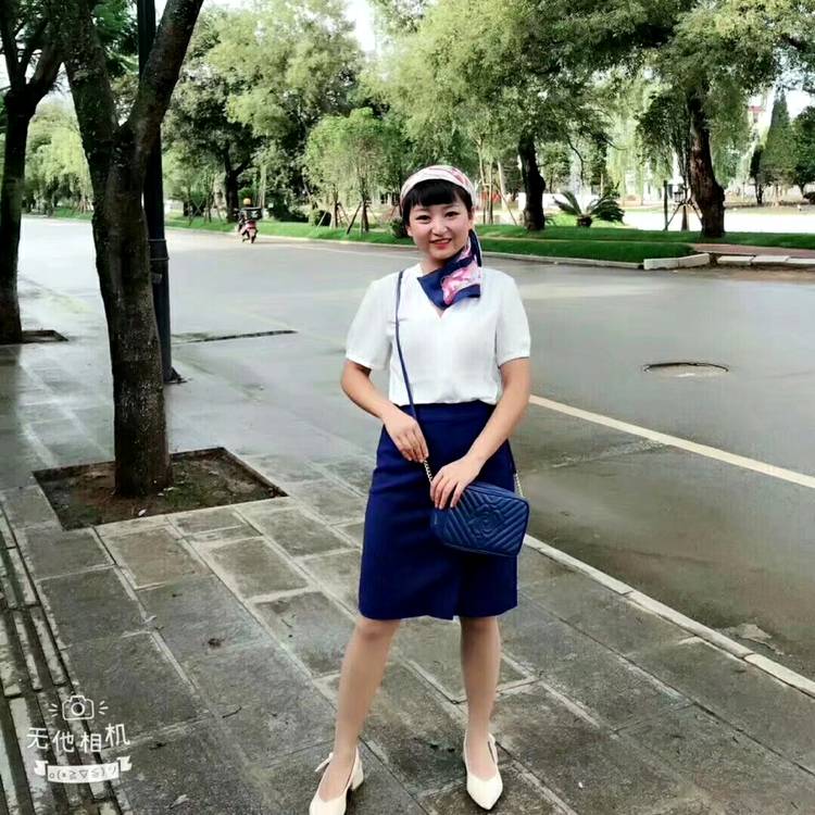浅浅淡淡的的照片