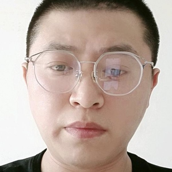 搞怪迎陌颜的照片