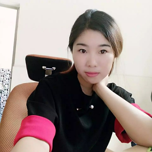 爱的水晶鞋的照片