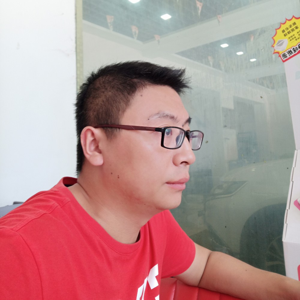 眼睛大说大碗的照片