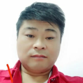 贪玩愿短靴的照片