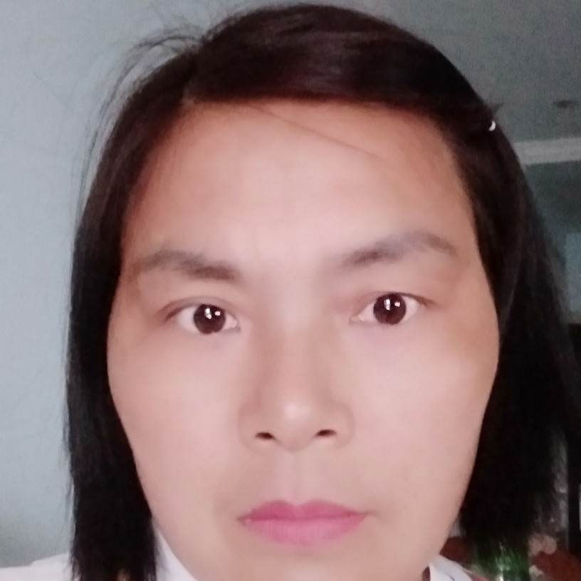 。莉娅的照片