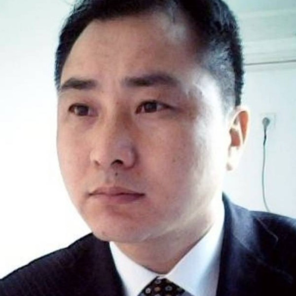 陆巡的照片