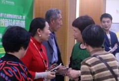 父母“打前站” 帮单身子女找对象