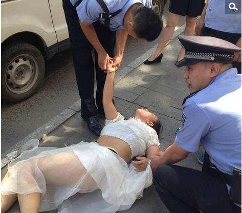 女子相亲见网友 见面后失望自杀 女子相亲见网友 见面后失望自杀