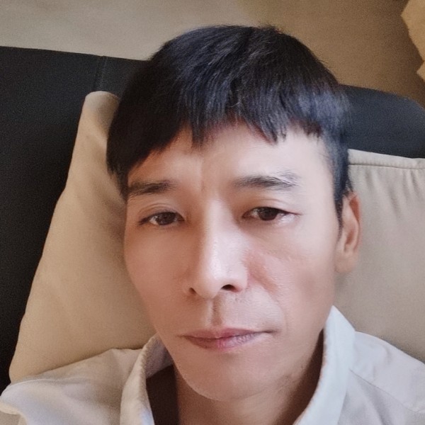 风中雨夜的照片