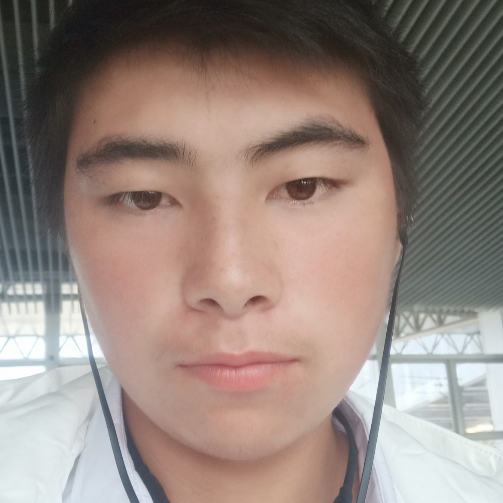服饰愿专注的照片