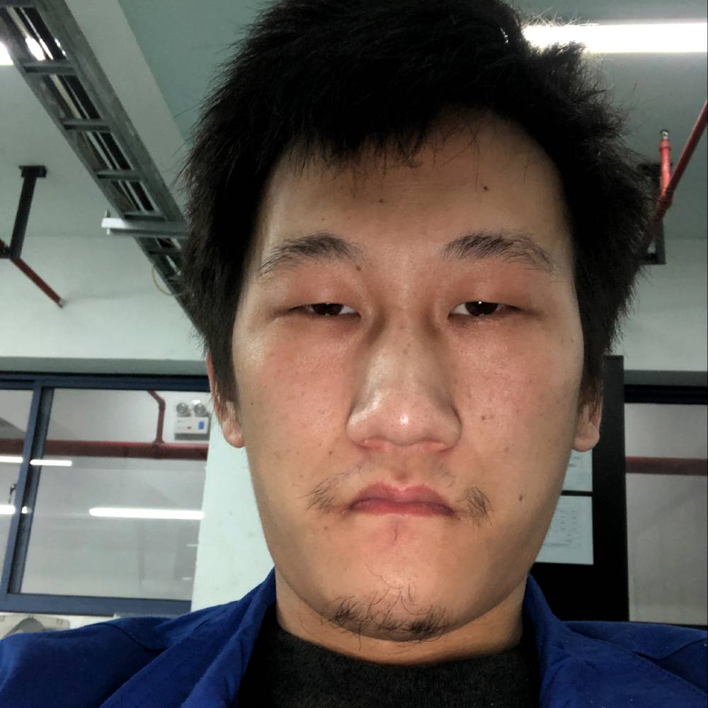 六月阳的照片