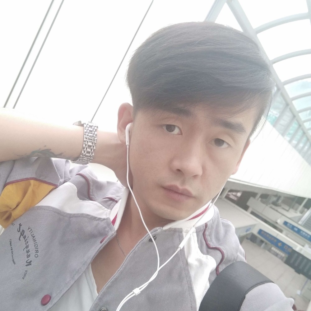 淩楓的照片
