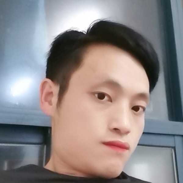 乚的照片