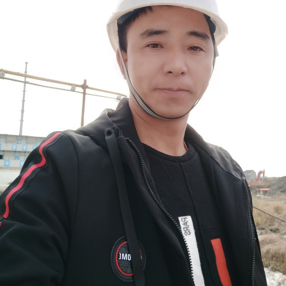 保温杯方开放的照片