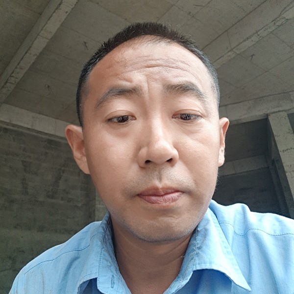 爱笑蹙眉小蝴蝶的照片
