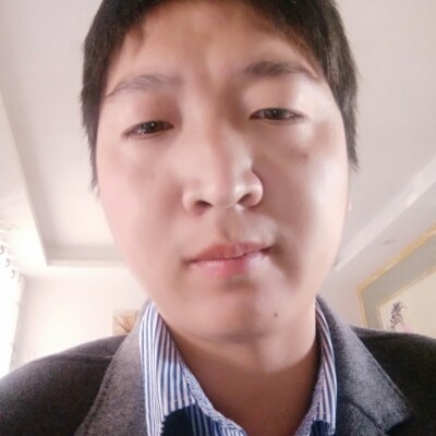 左居的照片
