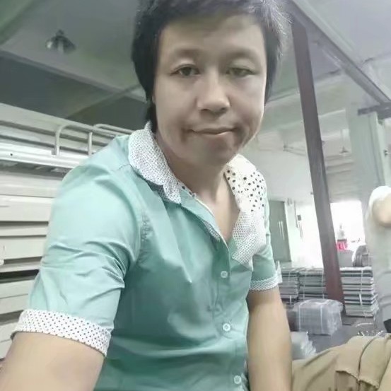 孤單回首万宝路的照片