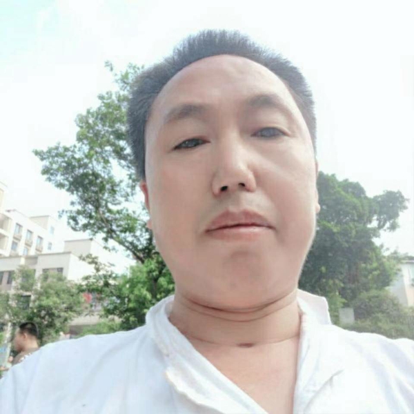 冷眸邂逅认真的照片