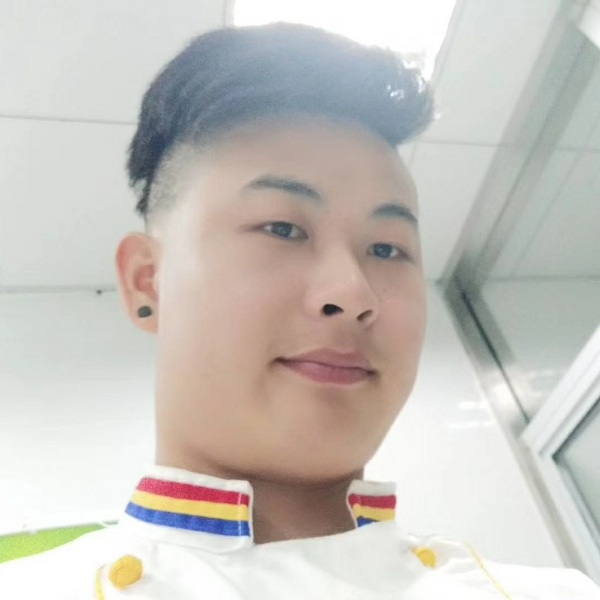 梓晨扬羽的照片