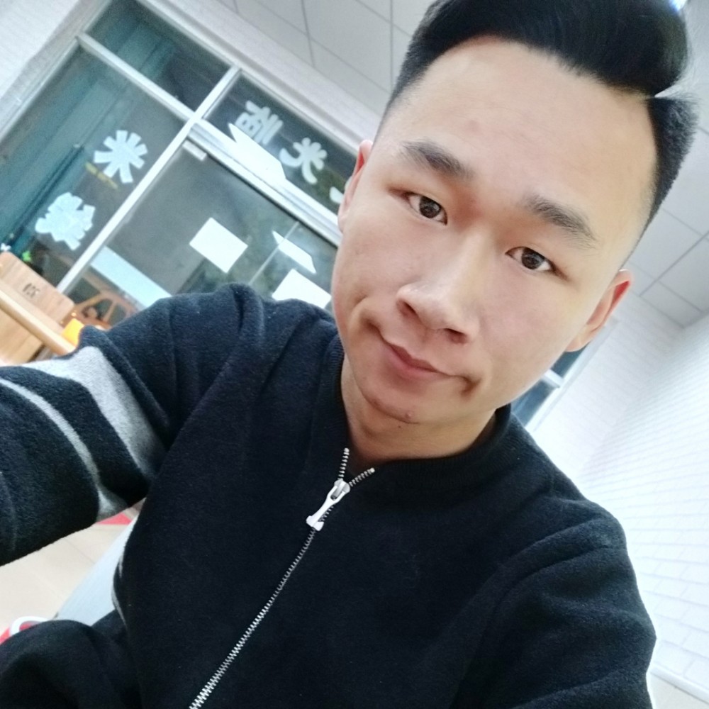 井逸晨的照片