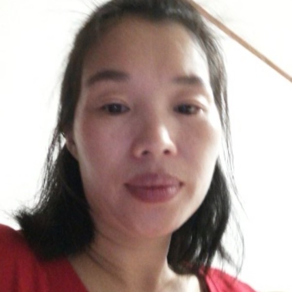 孝顺挽手黑米的照片