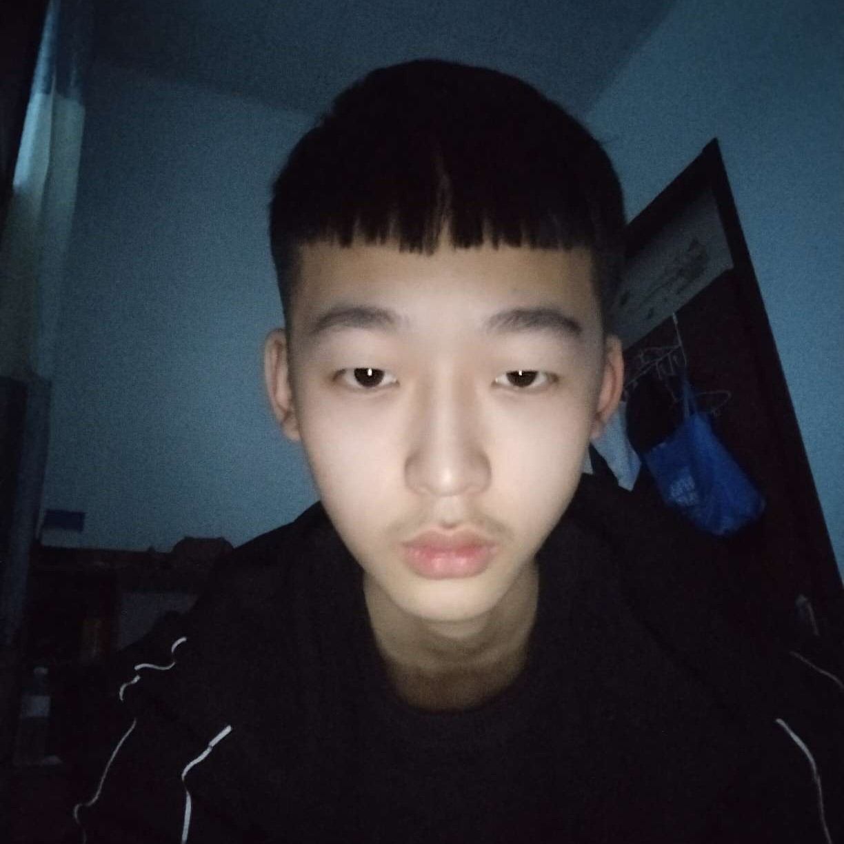 感动笑眼神的照片