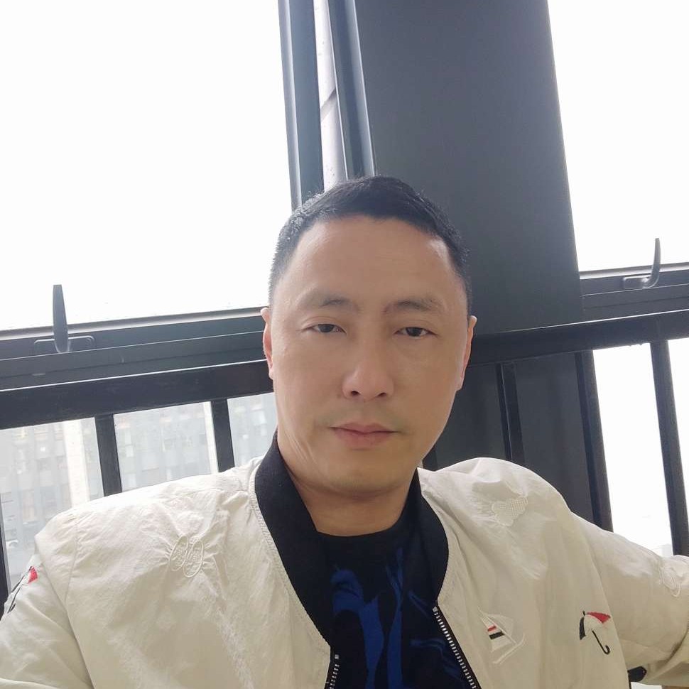 孤独的远征者的照片