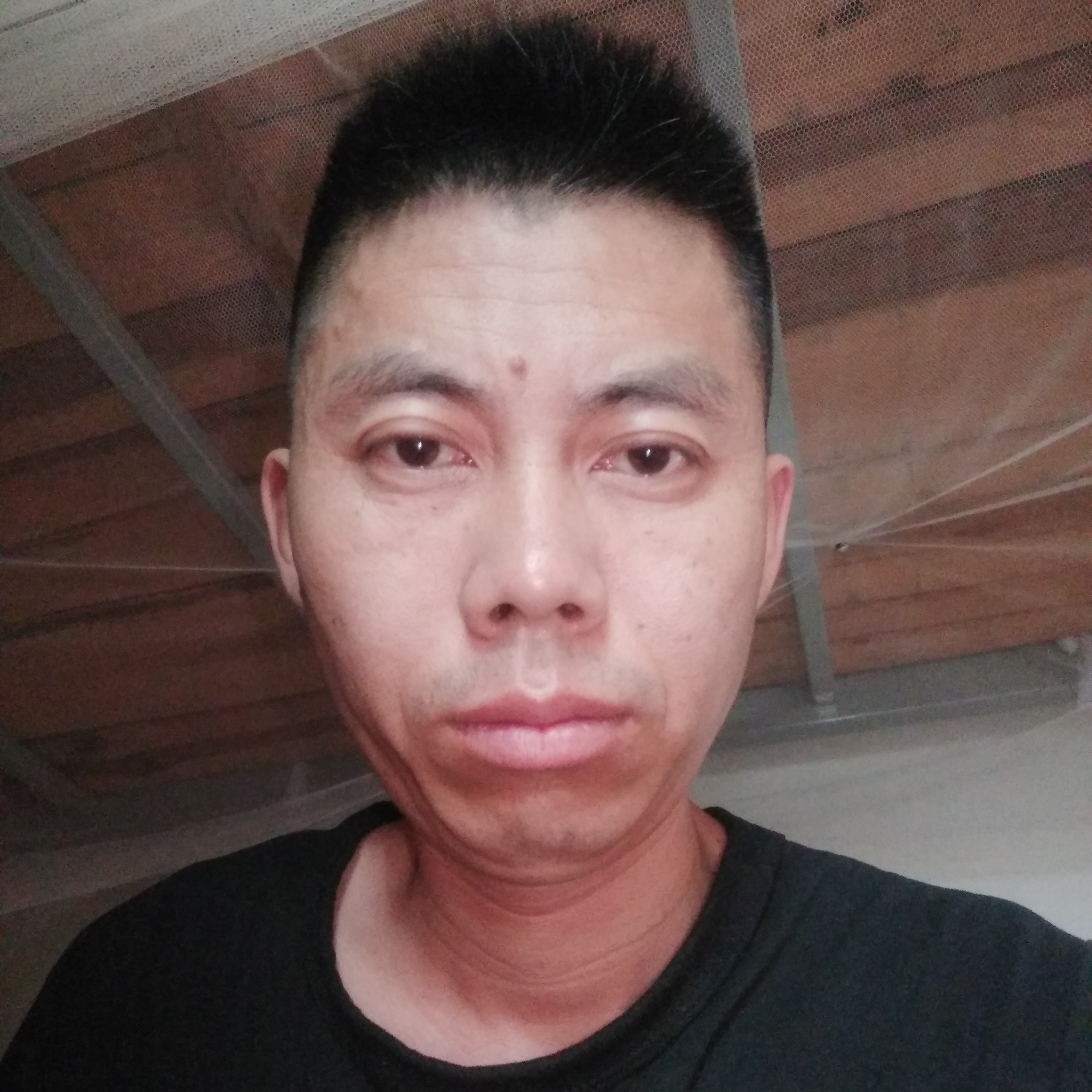 强健扯电源的照片