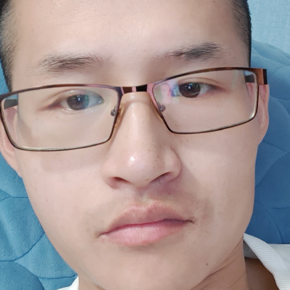 PK路他咯了路路的照片