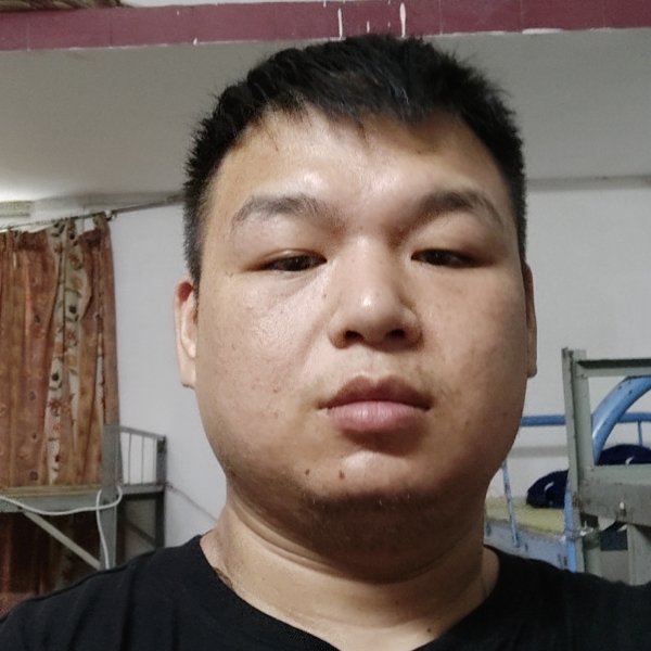 温暖踢糖豆的照片