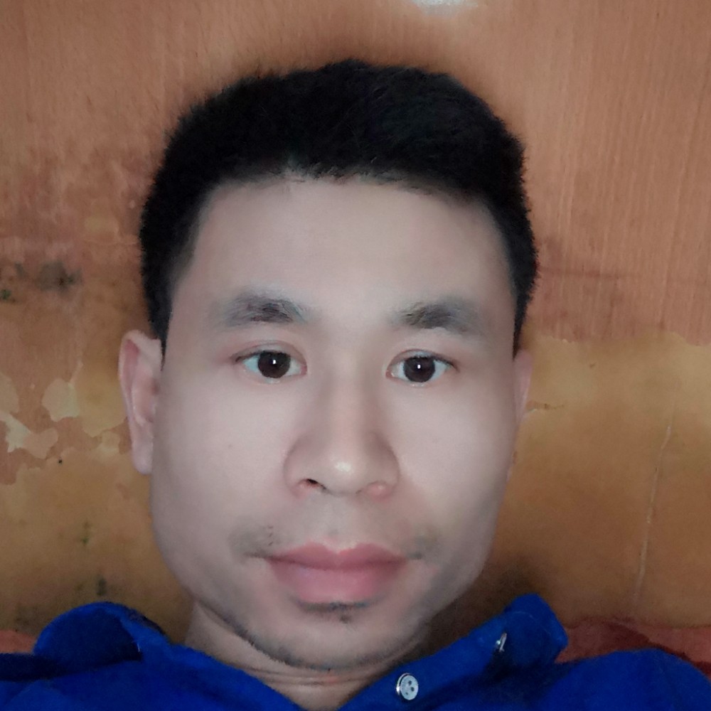 冷眸闻后来的照片