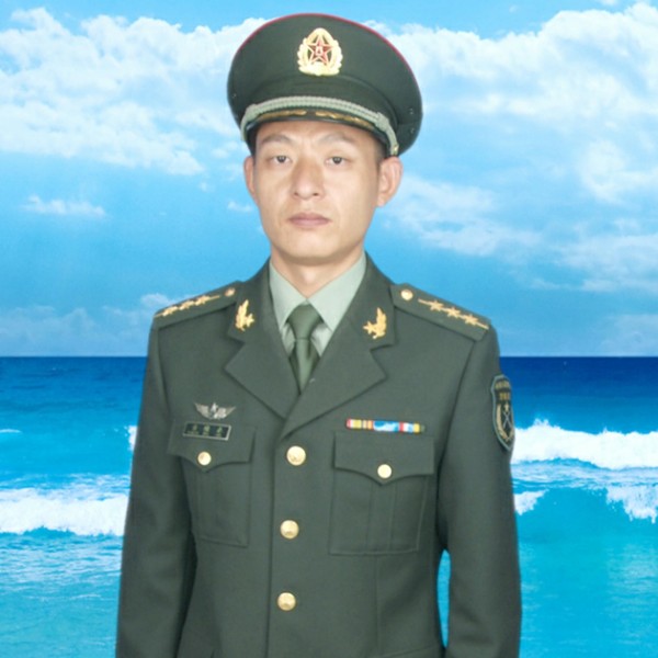 莱来的照片