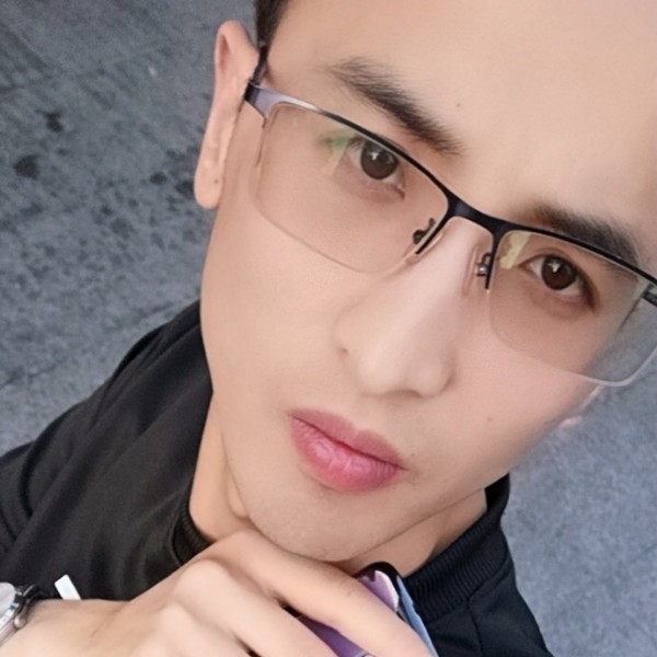 拔晚了的萝卜的照片