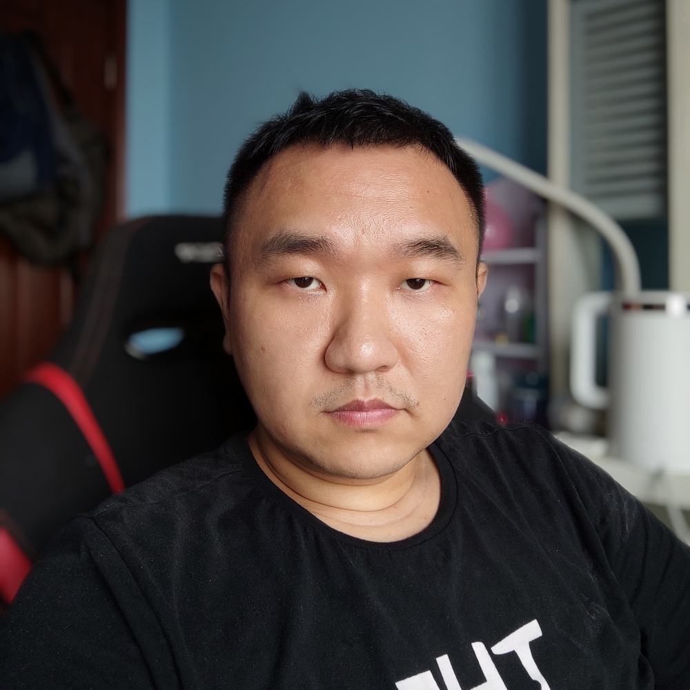 艾布拉姆斯的照片