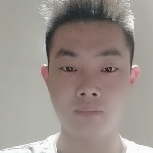 戎漠的照片
