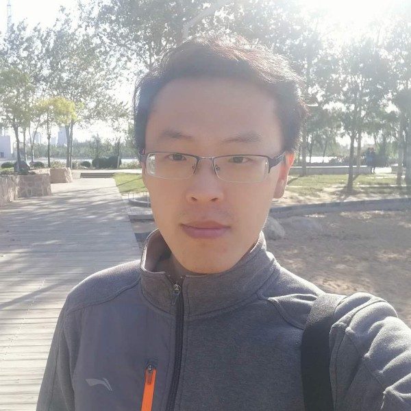 洛理罗索夫的照片