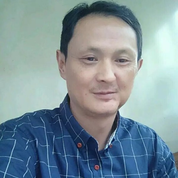 耍酷泪了情动的照片