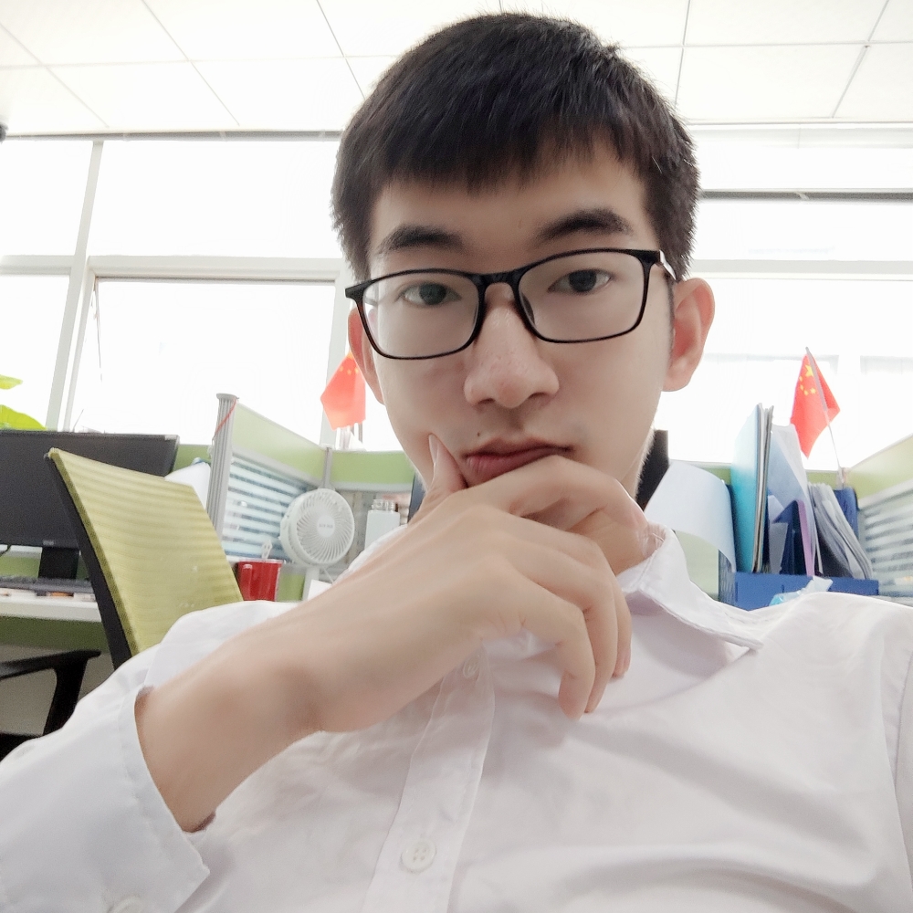 孤独回首枫叶的照片