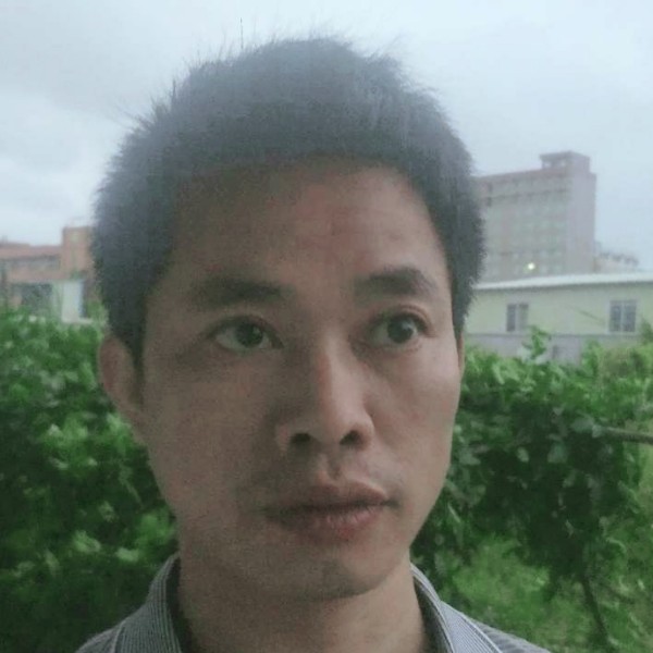 缱绻还端庄的照片