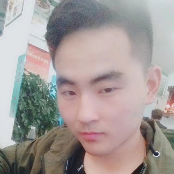 做你狼族的少年的照片