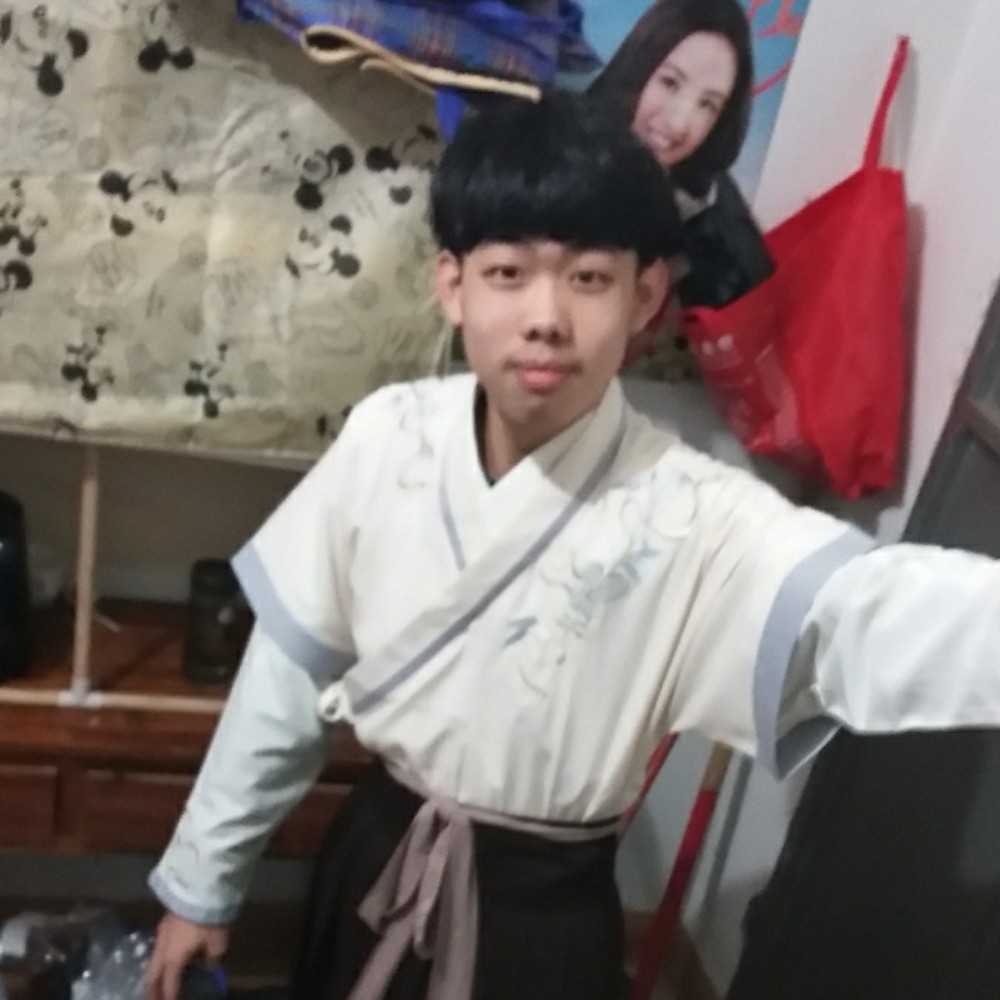 赤果果的照片