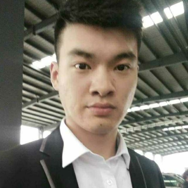 威武天寂的照片