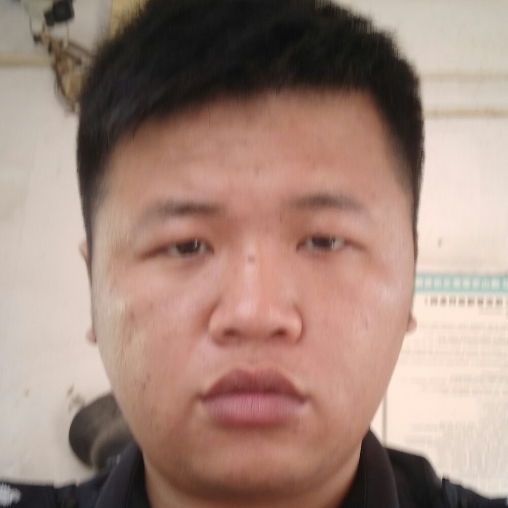 卓雄的照片