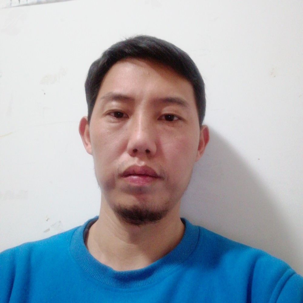 王琤的照片