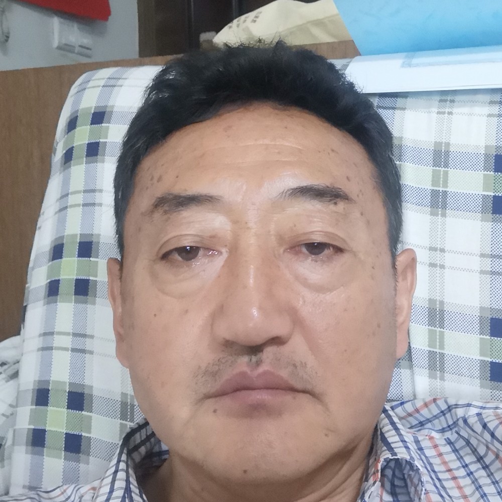 太阳扎西的照片