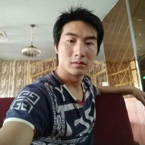 不悔明飞的照片