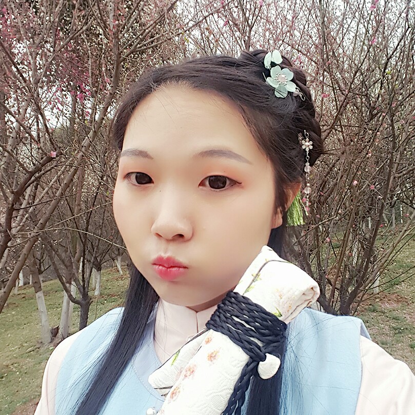 翠恬嫣末摘花的照片
