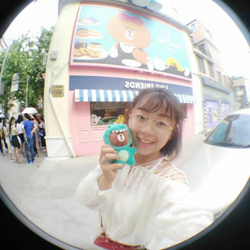 Monica,,的照片